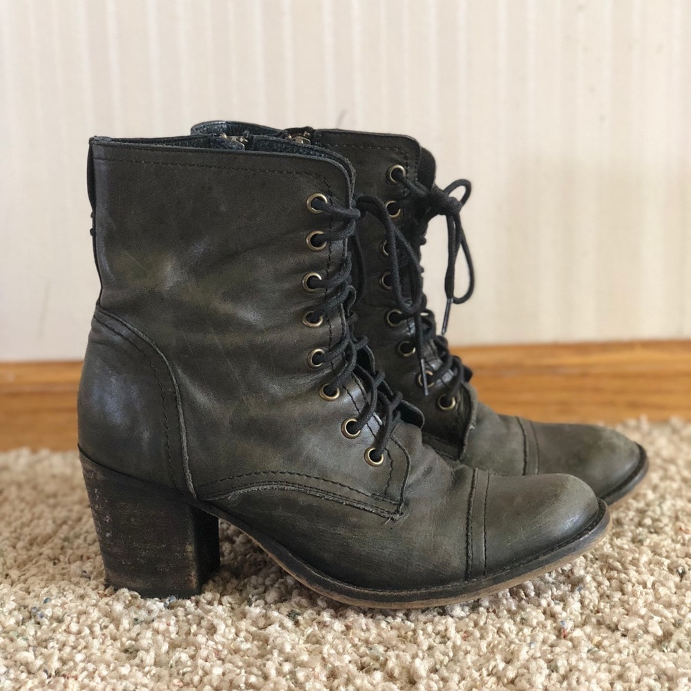 Steve Madden Boots - Black